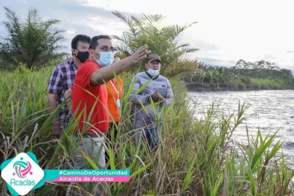 Alcalde revisa con Cormacarena comportamiento del Río Guayuriba y daños en veredas